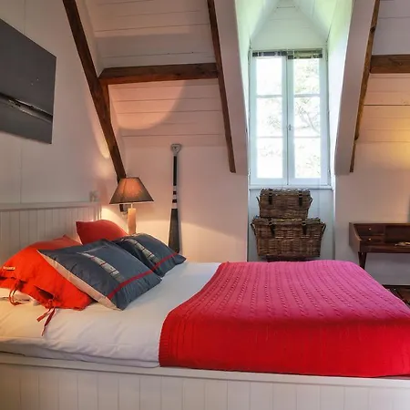 Le Petit Manoir De Kériolet Couette-café *